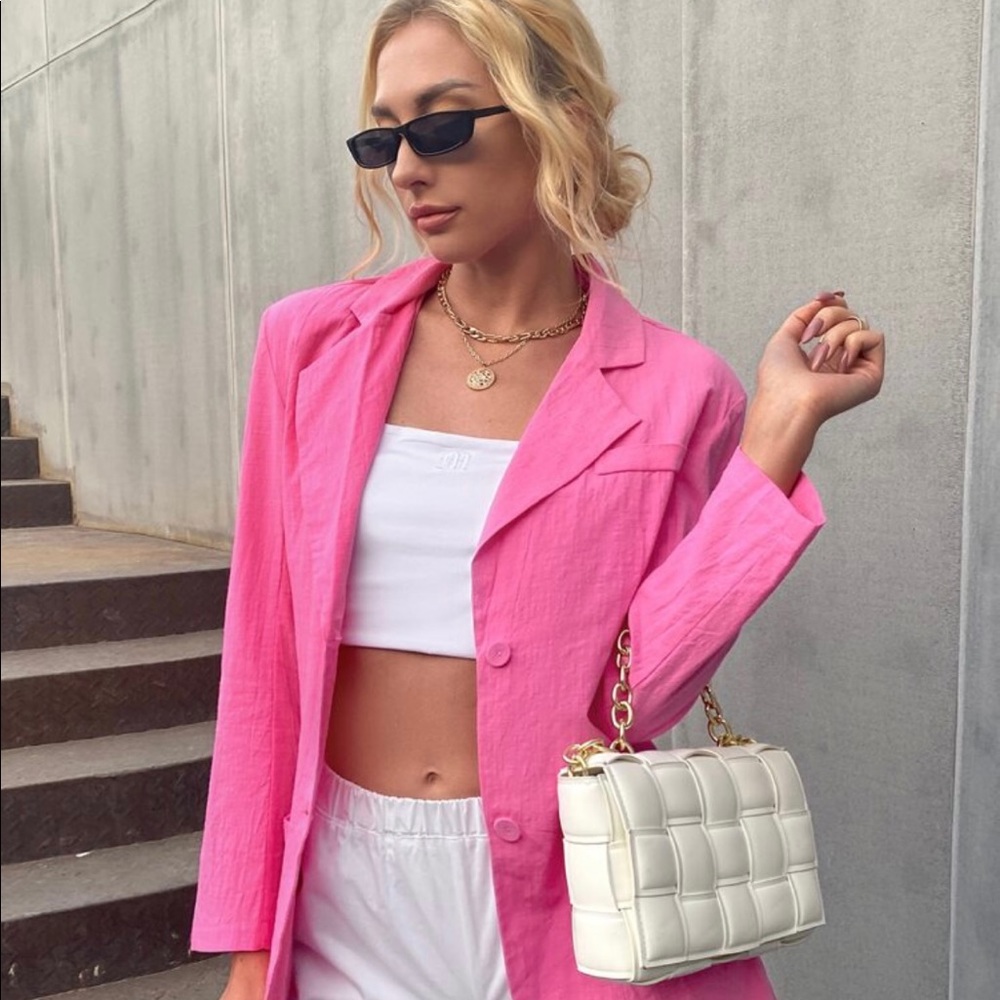 Pink 🌸 shoulder pad blazer 🌸